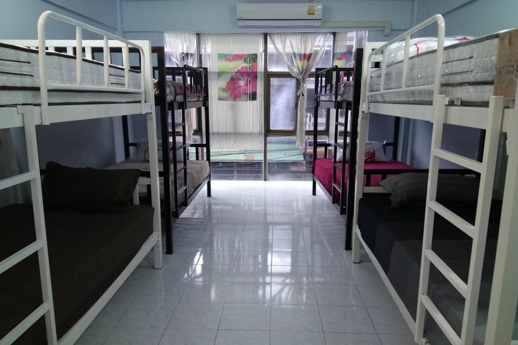 Shady'S Hostel Pattaya Ngoại thất bức ảnh